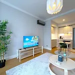 Taksim360 Residences *