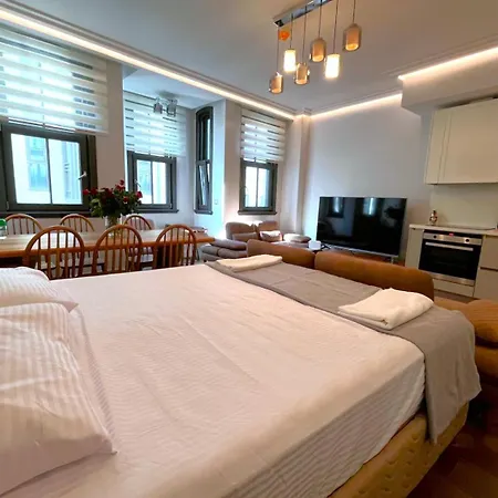 Taksim360 Residences *